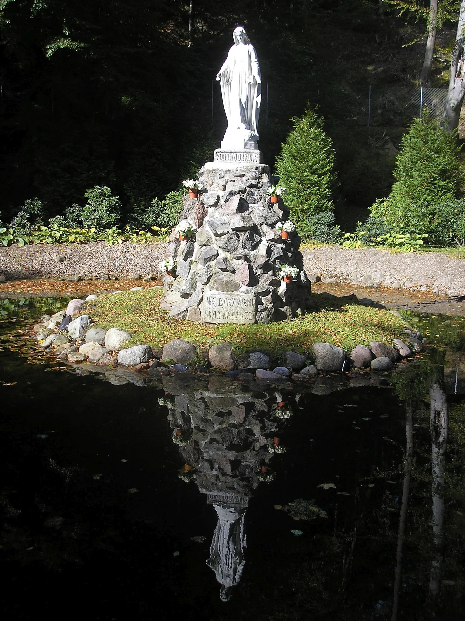 Source of Mary, wayside shrine from 1922 in Gdynia Wielki Kack