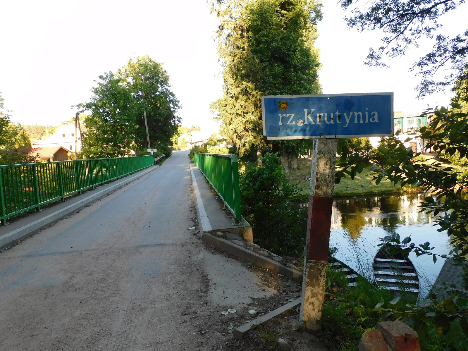 Most we wsi Krutyń nad rzeką Krutynią