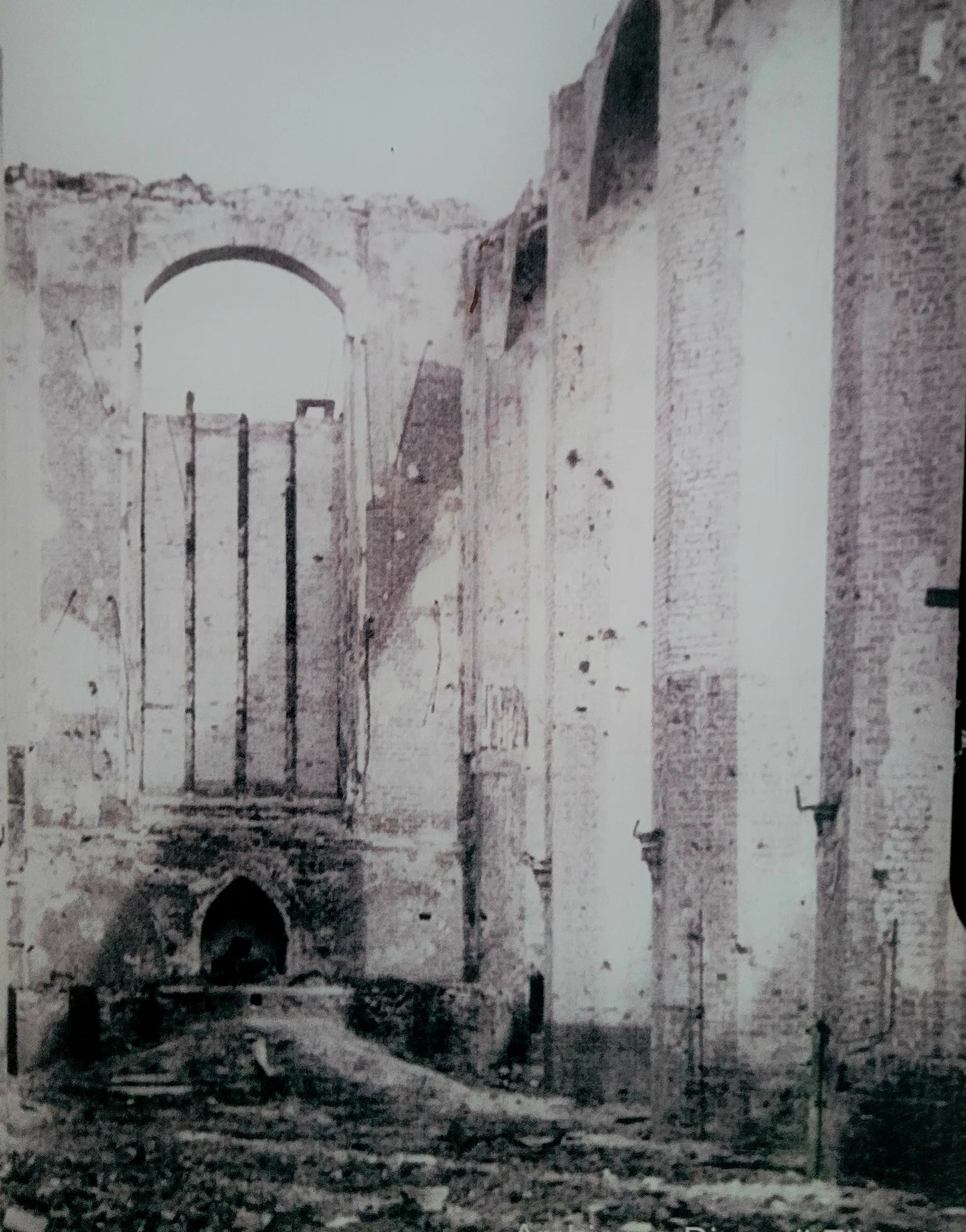 katedra św. Mikołaja w Elblągu w 1945 (church building in Warmian-Masurian Voivodeship, Poland)