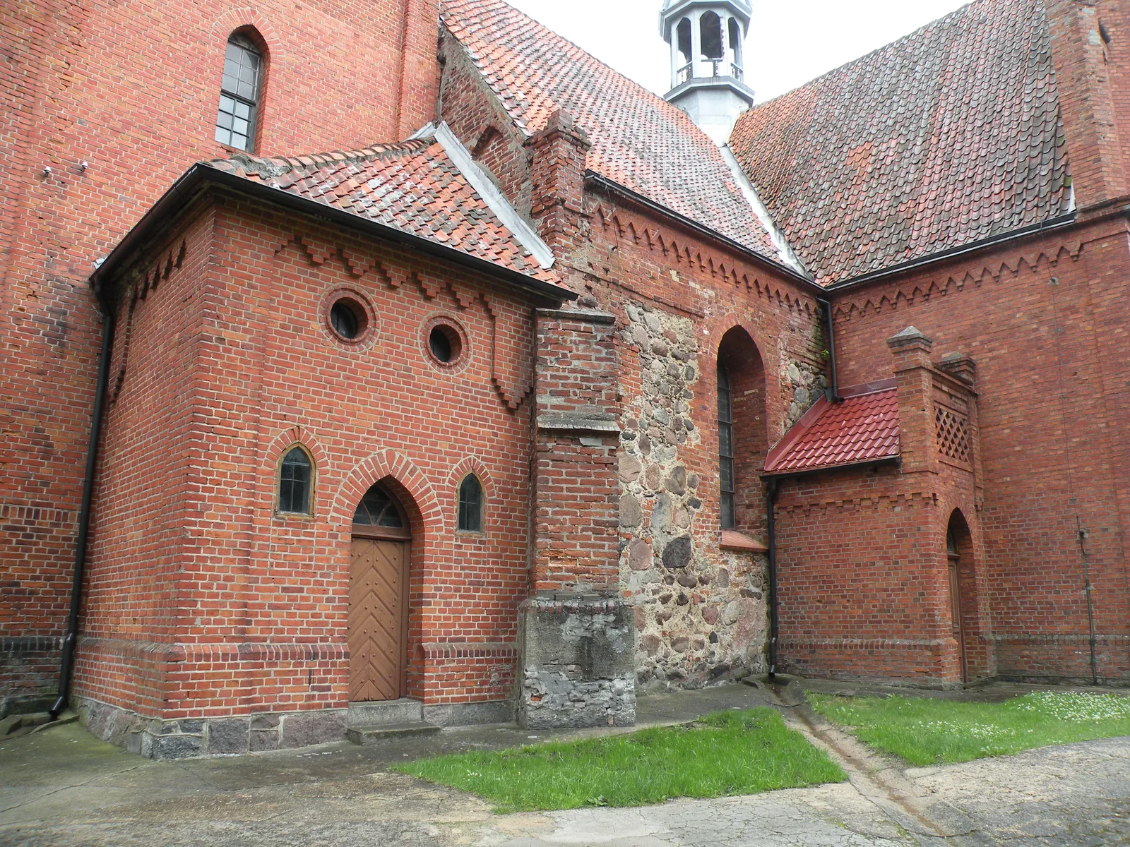 Kolno - kościół pw. Trzech Króli wraz z cmentarzem przykościelnym