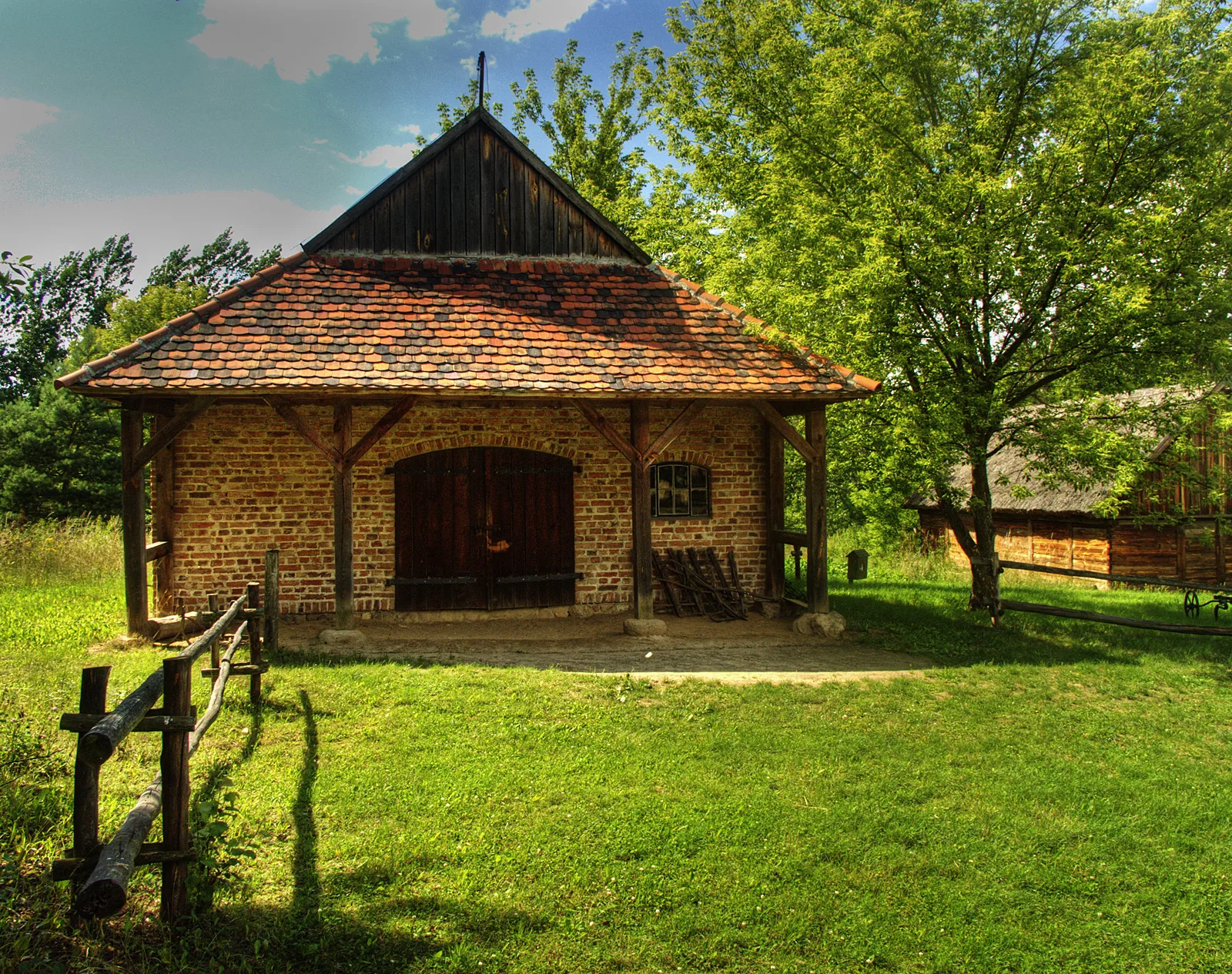 Kujawsko-Dobrzyński Park Etnograficzny w Kłóbce (Kuźnia z Chełmiec k. Kruszwicy)