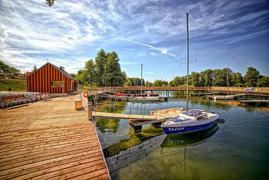 Promenada i marina w Stężycy