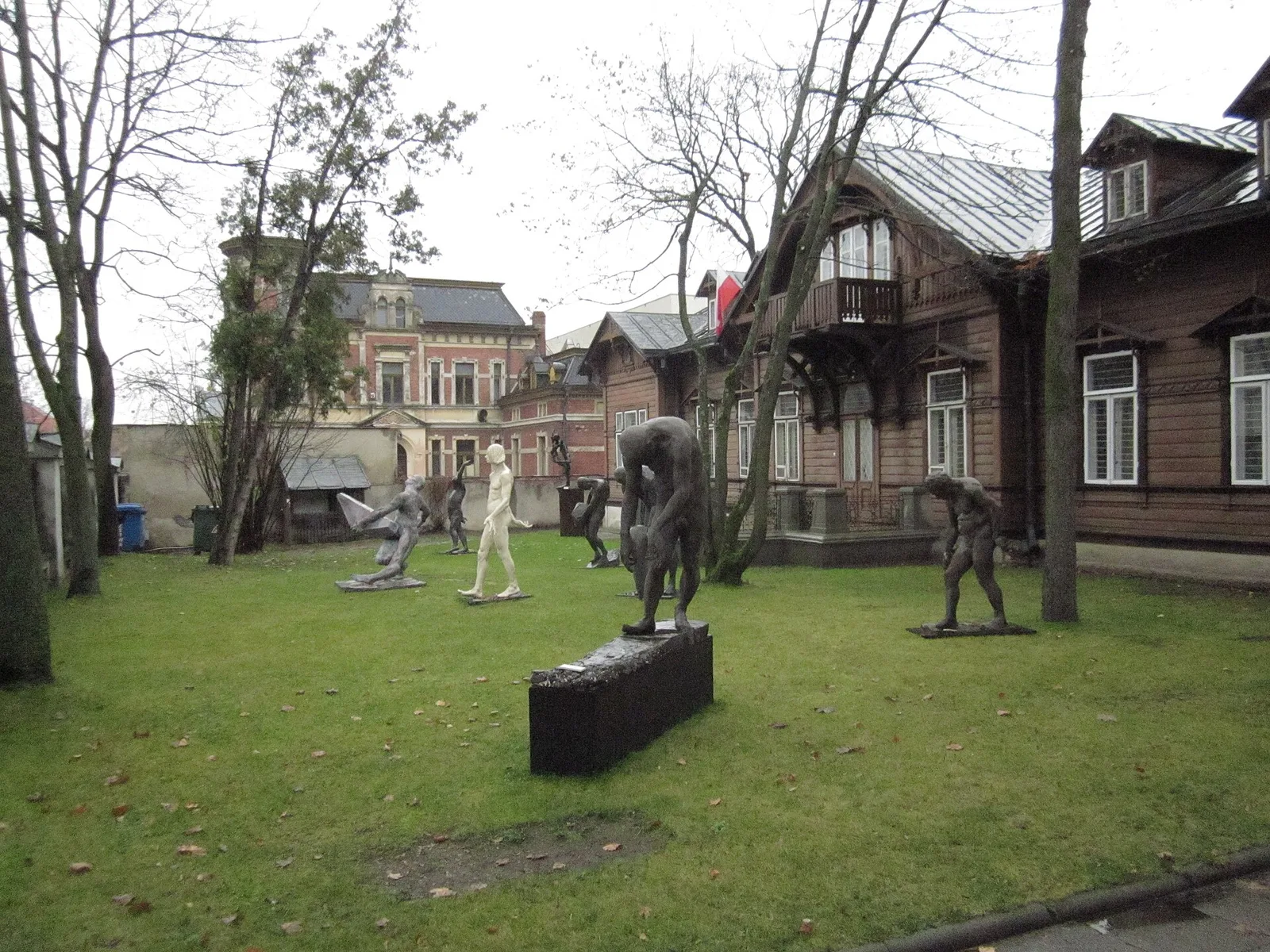 Białystok, 17 Świętojańska street. Sculpture Alfons Karny Museum