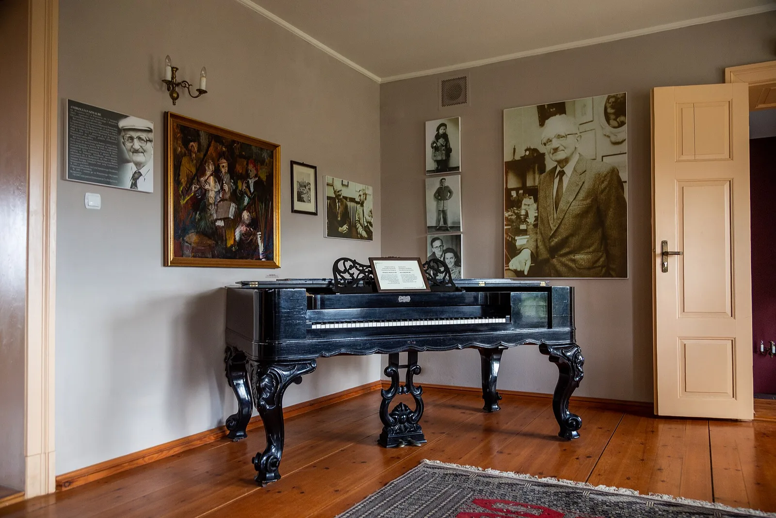 Ostromecko near Bydgoszcz, Old Palace, room commerating Andrzej Szwalbe, Polish lawyer, social and cultural activist and manager of the musical life in Bydgoszcz. The square piano