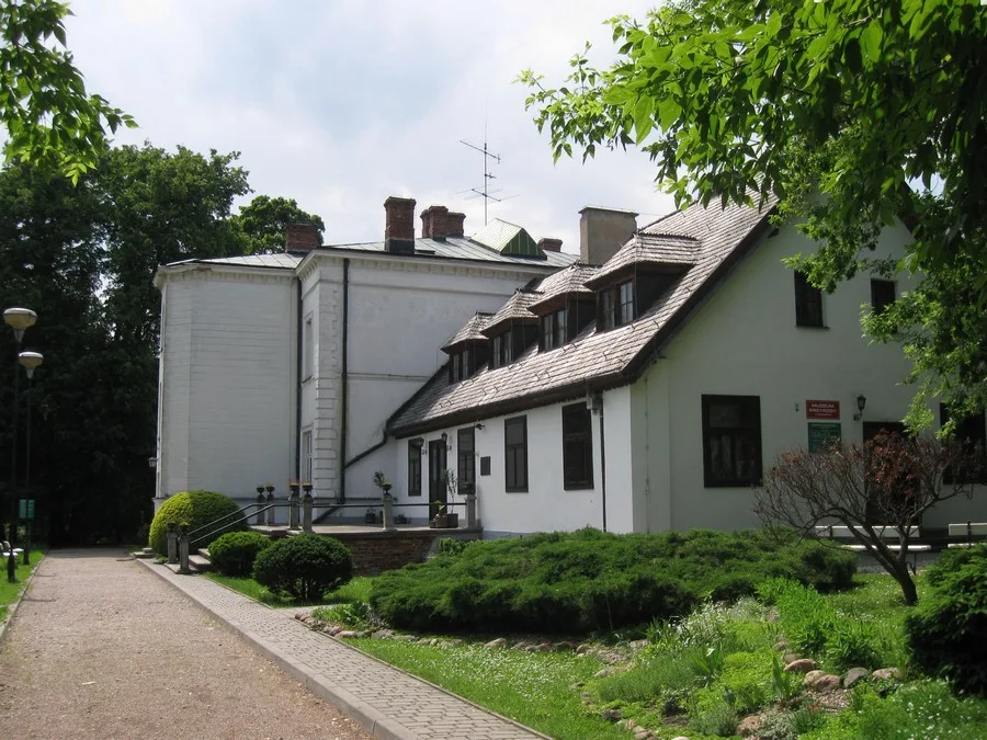 dwór Lutosławskich