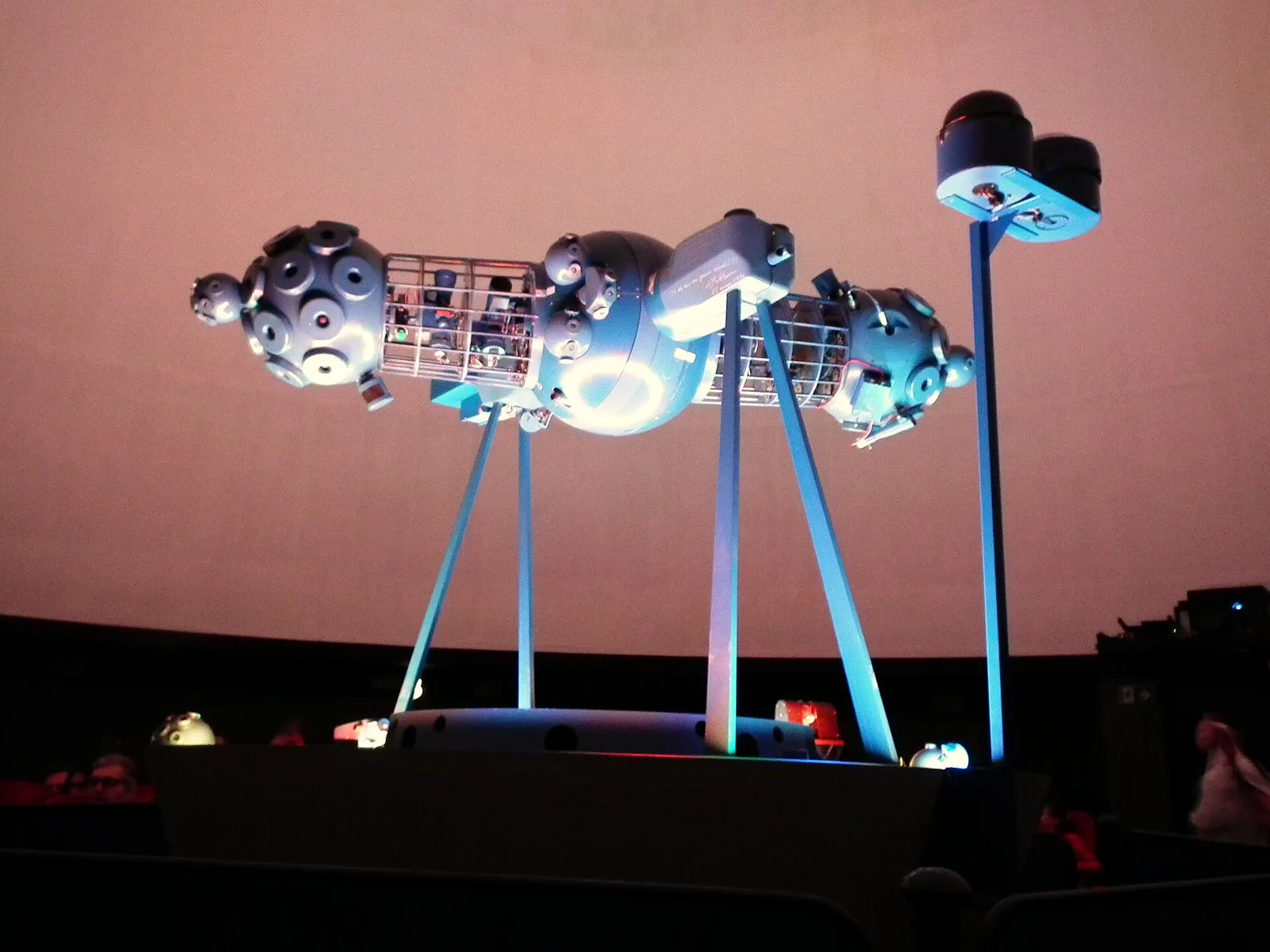 Projektor planetarium toruńskiego.