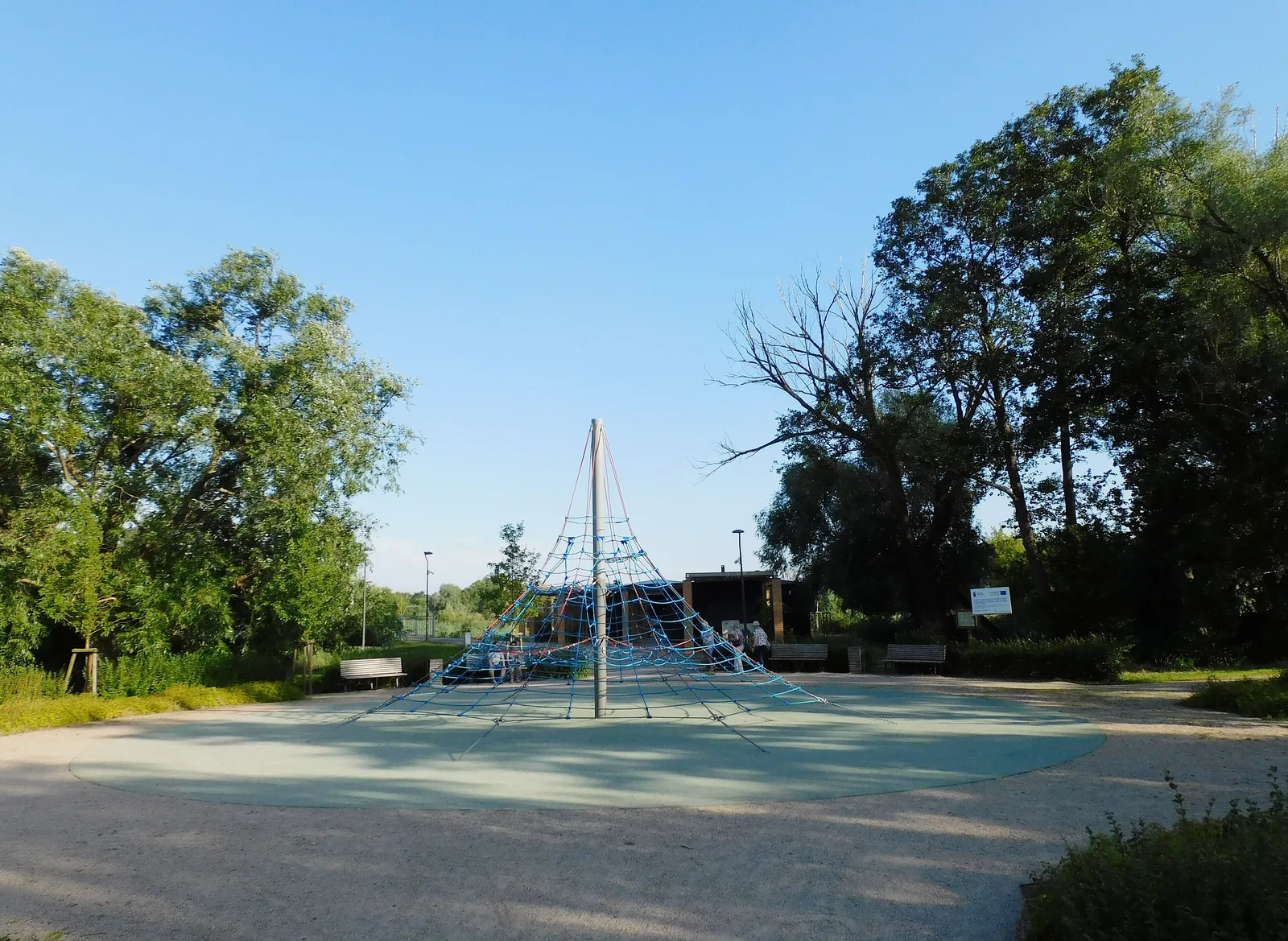 Park na Wyspie Młyńskiej w Iławie