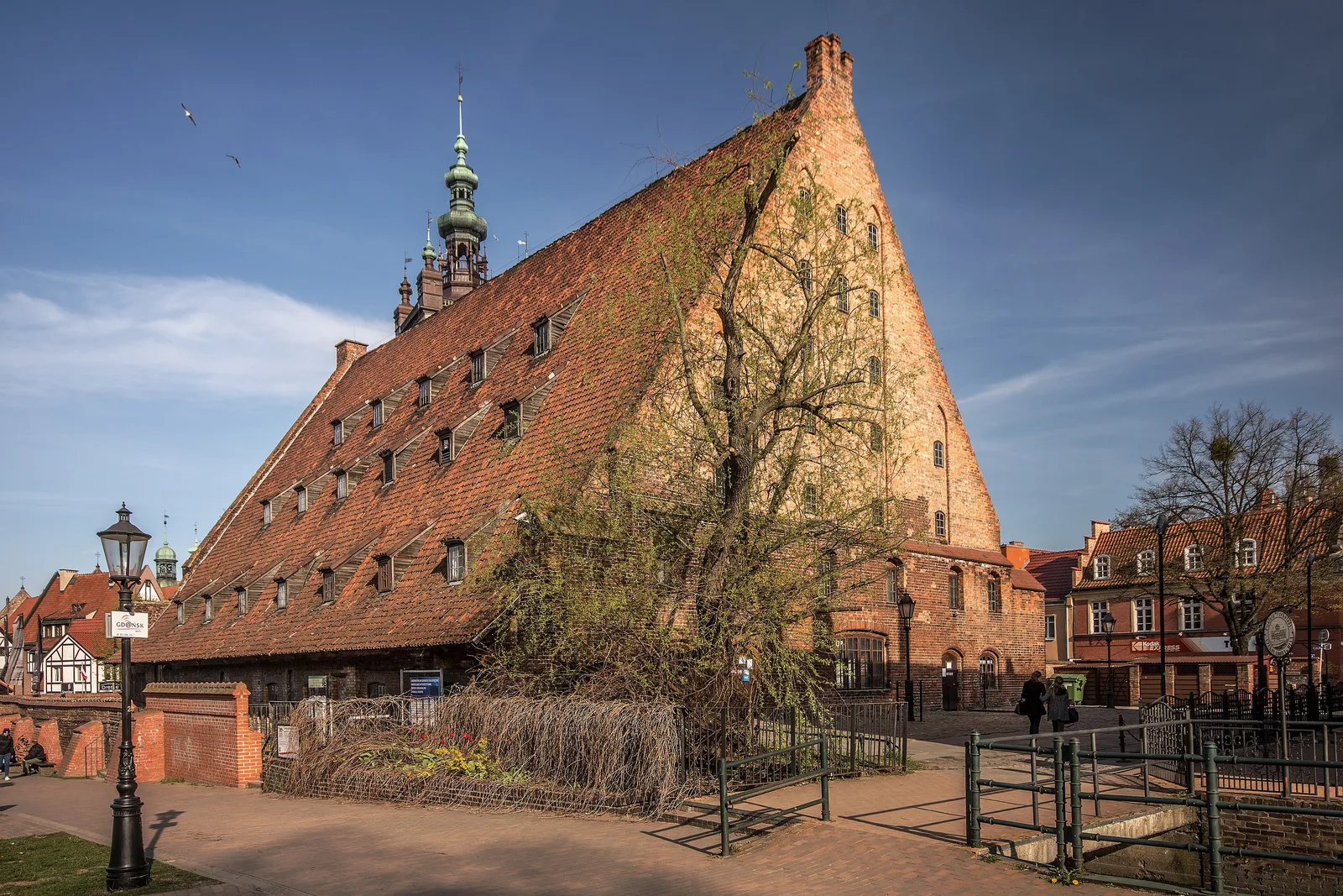 gotycki Wielki Młyn w Gdańsku, siedziba Muzeum Bursztynu