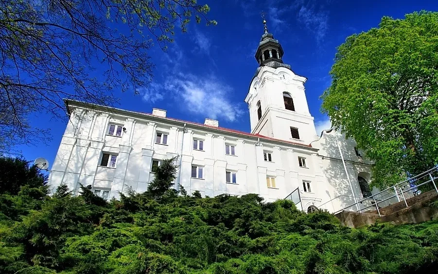 Sanktuarium Matki Bożej Bolesnej w Oborach