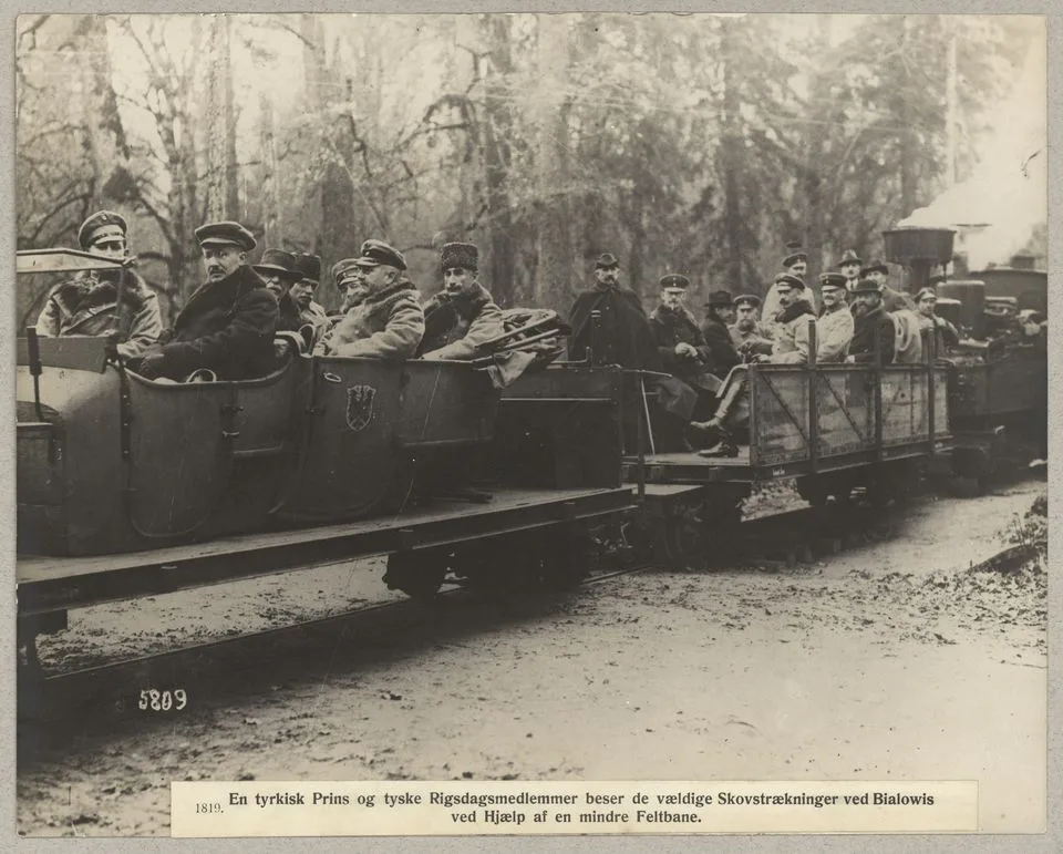 Narrow-gauge railway in Białowieża during World War I. A Turkish prince and German members of the Reichstag view the mighty forest ranges at Białowieża with the help of a narrow ga