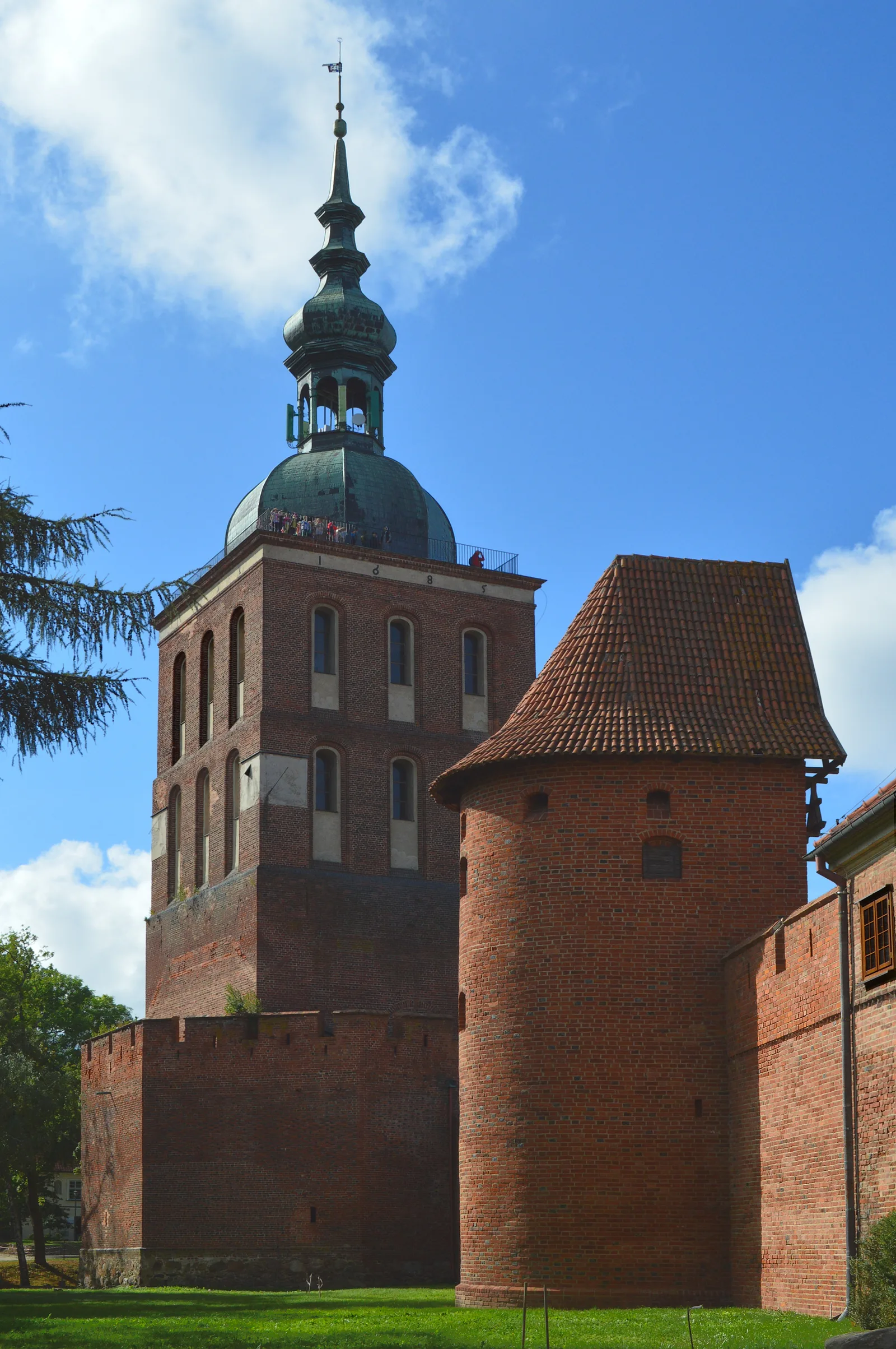 Frombork is a town in northern Poland, situated on the Vistula Lagoon in Braniewo County , within Warmian-Masurian Voivodeship . The town was first mentioned in a 13th-century docu