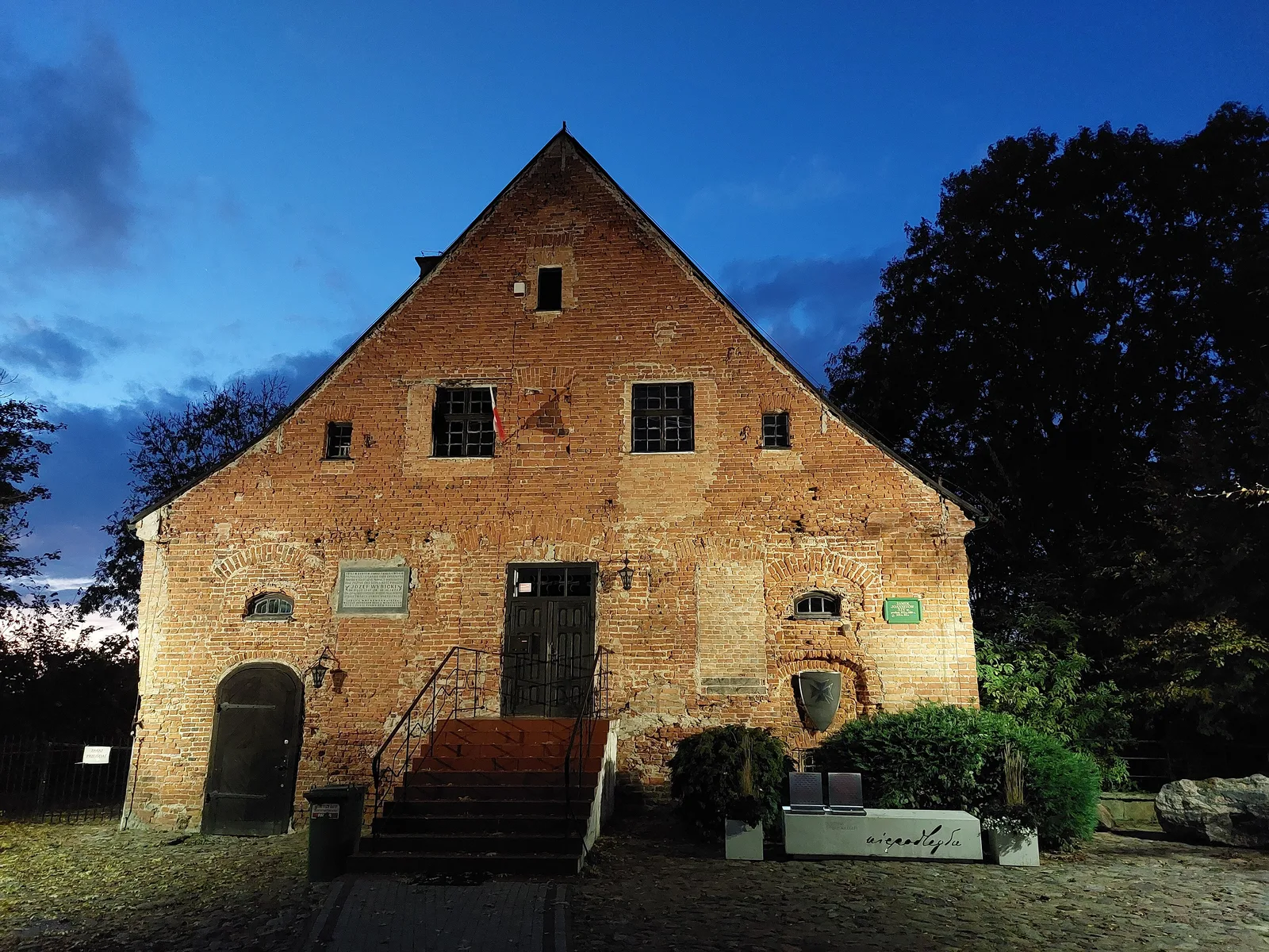 Zamek Joannitów (Castle of the Order of St. John) in Skarszewy. A historic wall after multiple reconstructions (in the 16th, 17th, 19th and 20th centuries).