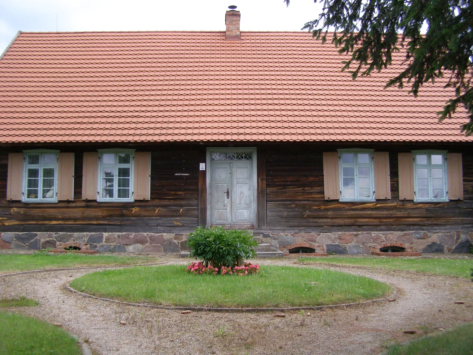 Wdzydze Kiszewskie - Kashubian Ethnographic Park - manor house from Raduń from 1850s