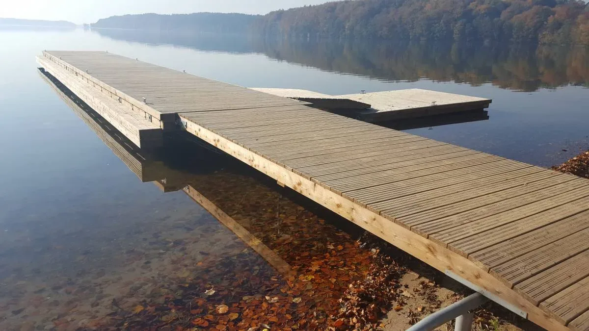 Przystań kajakowa i plaża w Borucinie