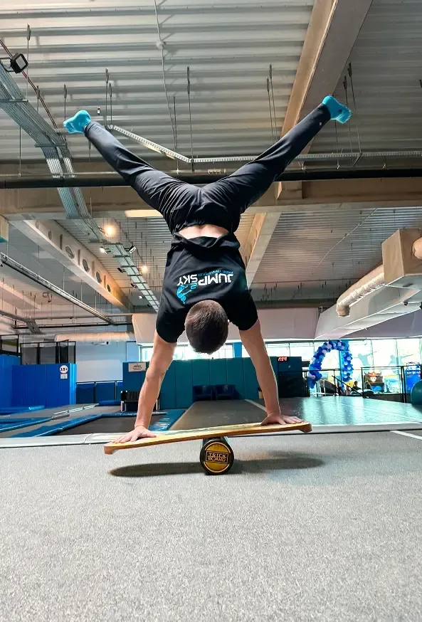 Jump2Sky - Park Trampolin