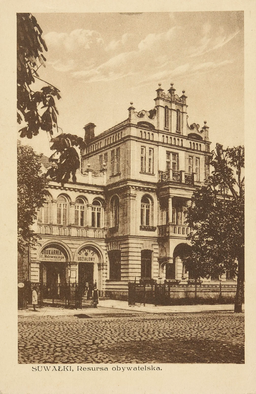 Tytuł : Suwałki. Resursa obywatelska. Adres wydawniczy : Suwałki : nakł. St. i J. Zielonkówien, [1925-1939] (Kraków : "Akropol") Gatunek : pocztówka Forma i typ : pocztówki Opis fi