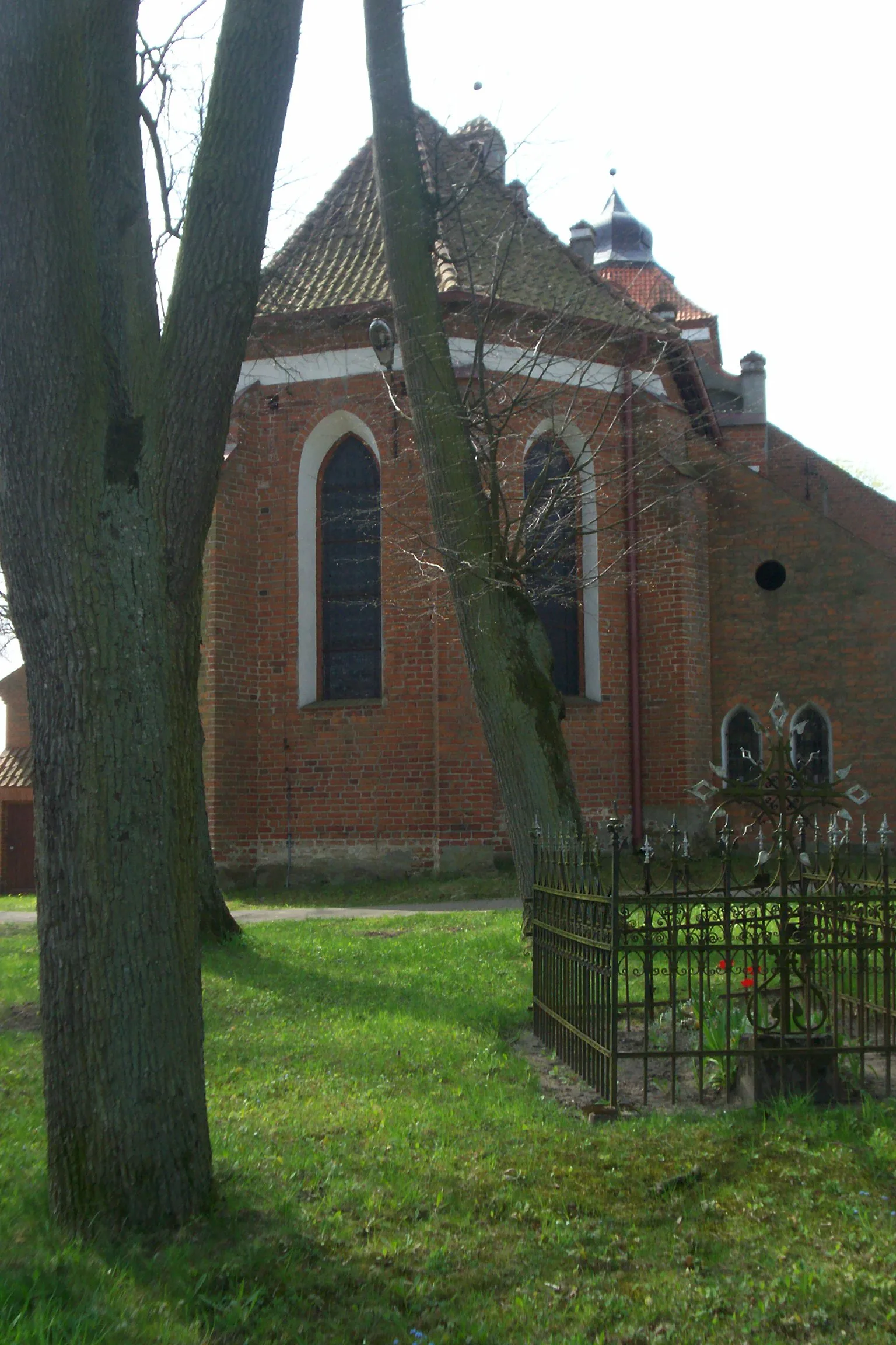 Koścół we wsi Bartąg