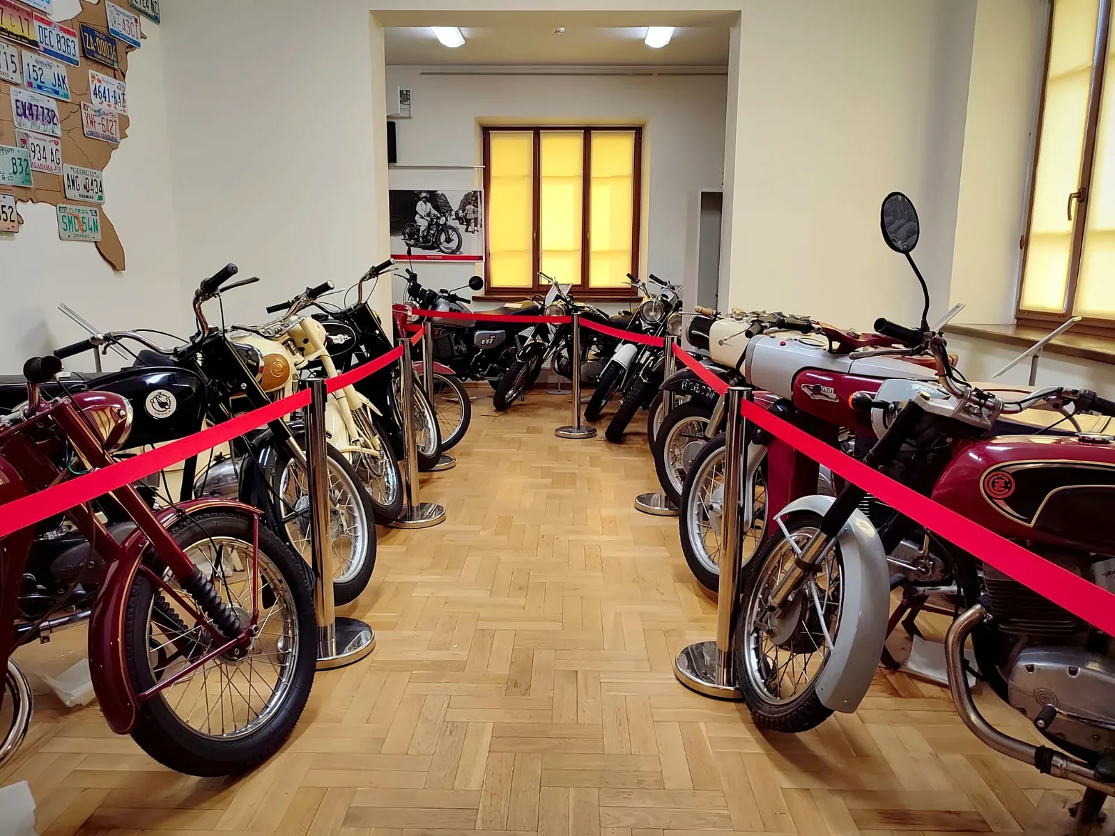 Wystawa Starych Motocykli w Nadbużańskim Parku Historyczno-Kulturowym w Drohiczynie