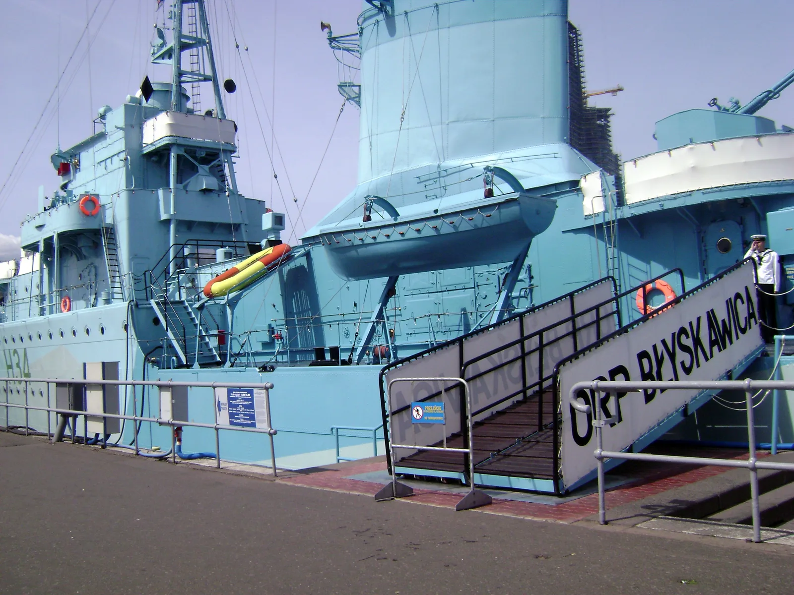 ORP Błyskawica jako okręt-muzeum w gdyńskim porcie