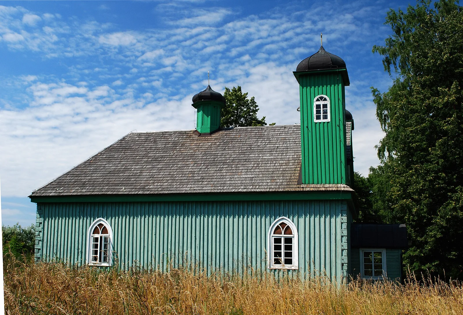 The making of this document was supported by Wikimedia Polska .