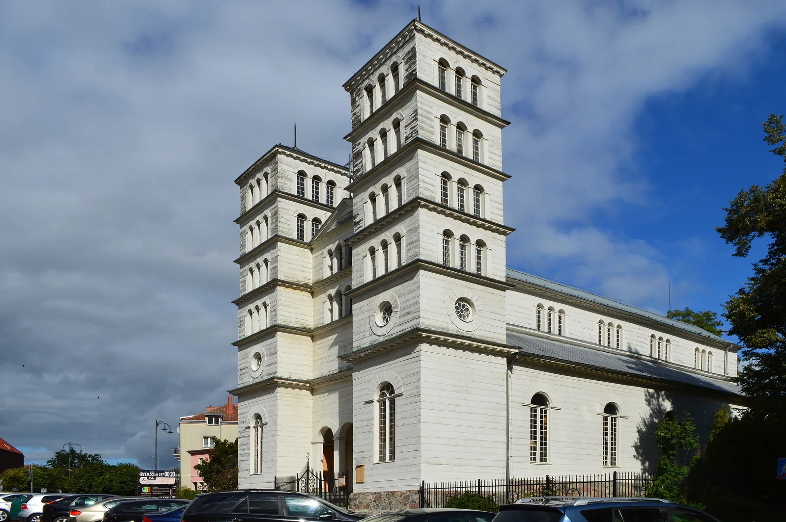 Lidzbark Warmiński , often shortened to ‘Lidzbark’, is a historical town located within the Warmian-Masurian Voivodeship , in northern Poland. It is the capital of Lidzbark County