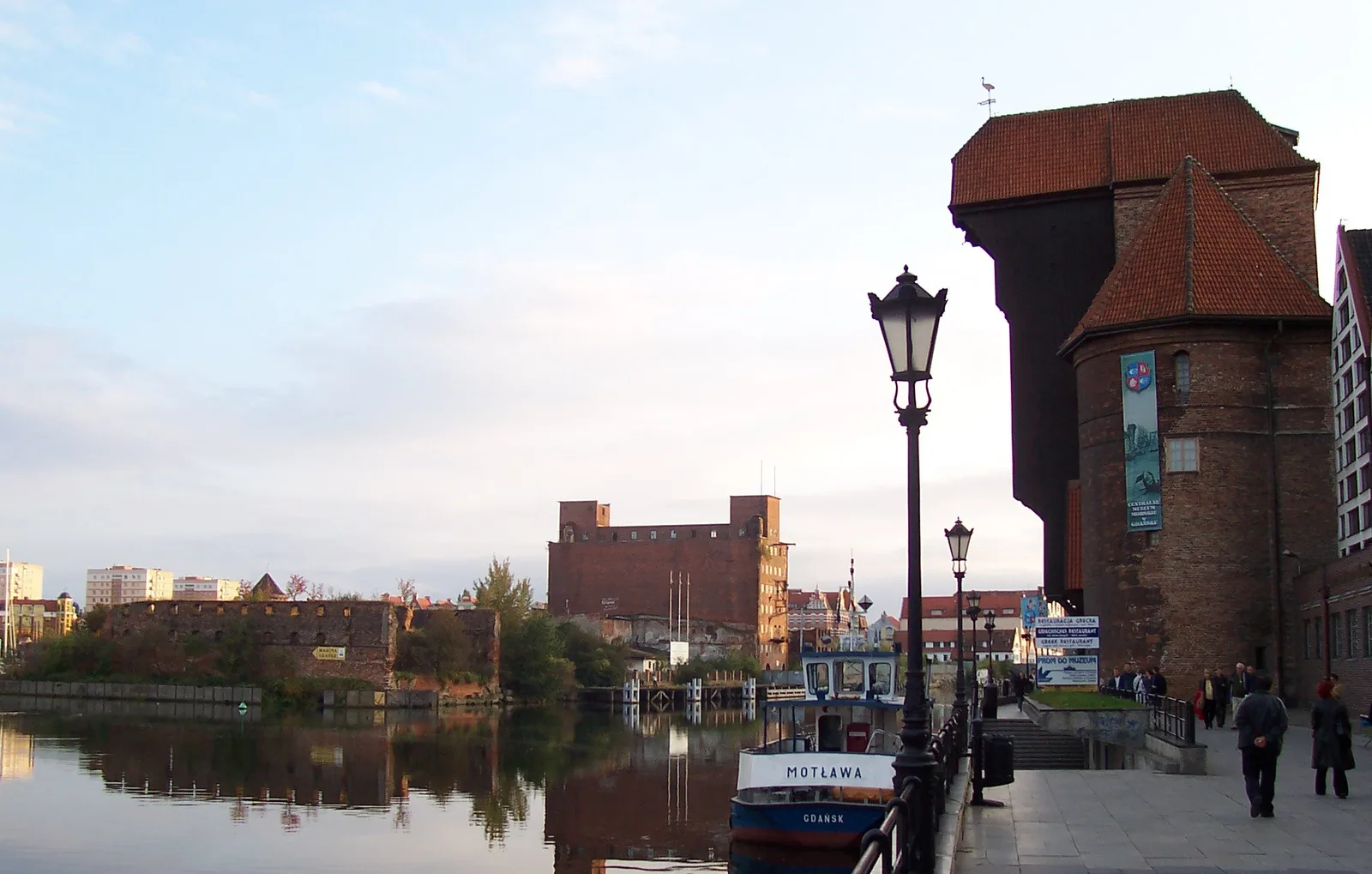 Gdańsk Śródmieście: Motława, Żuraw i Wyspa Spichrzów.