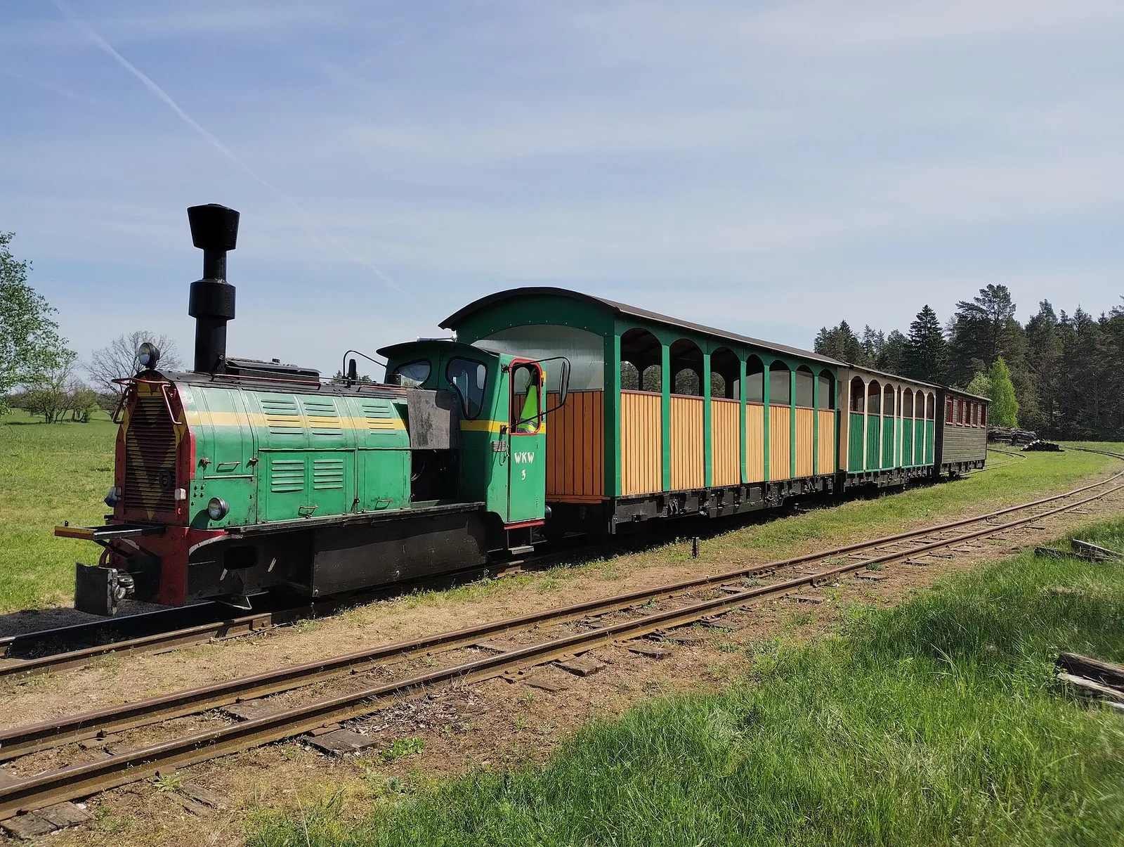 Wigry Narrow Gauge Railway - a train Wigierek with a locomotive WKW 3 at Krusznik.